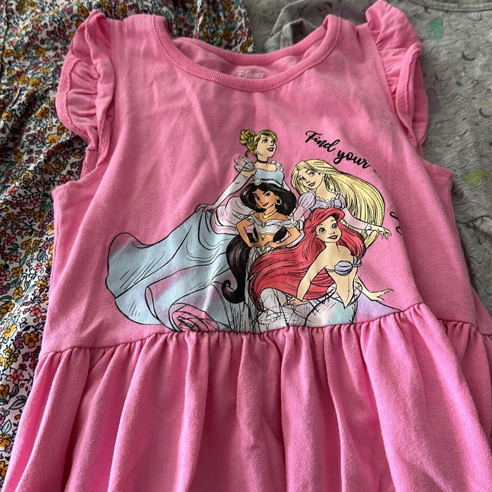 Bundle of girls dresses - Picture 7 of 10